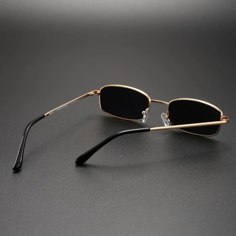 Golden Hour” – Retro-Inspired Gold Frame Sunglasses