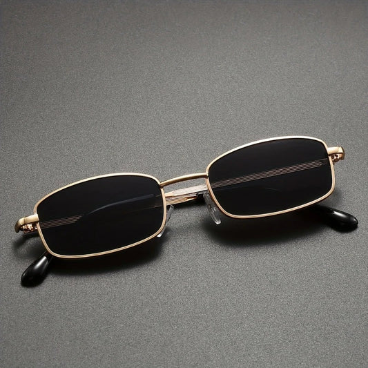 Golden Hour” – Retro-Inspired Gold Frame Sunglasses
